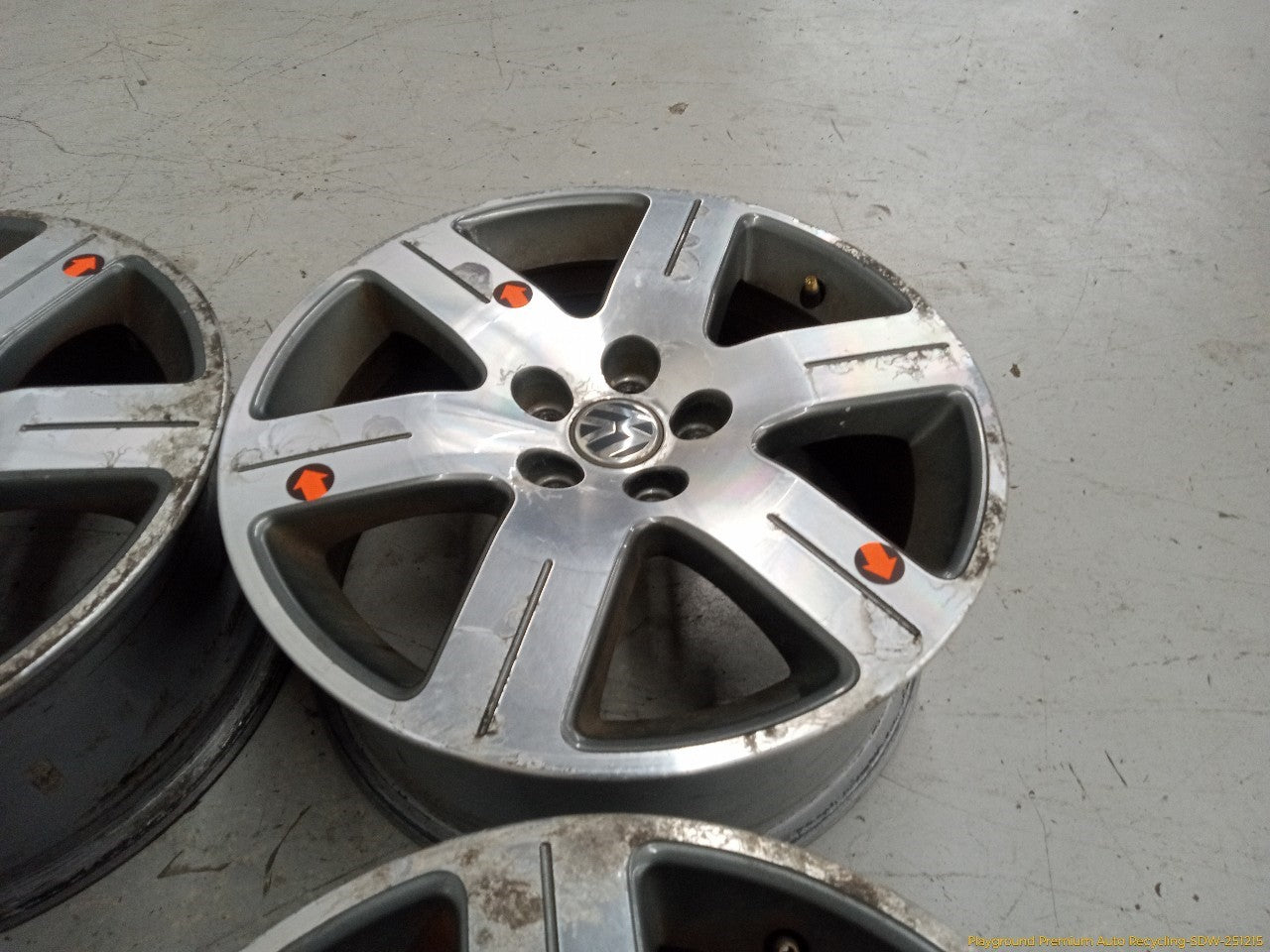 Volkswagen Beetle Set Of 4 Alloy Wheels 6 Spoke