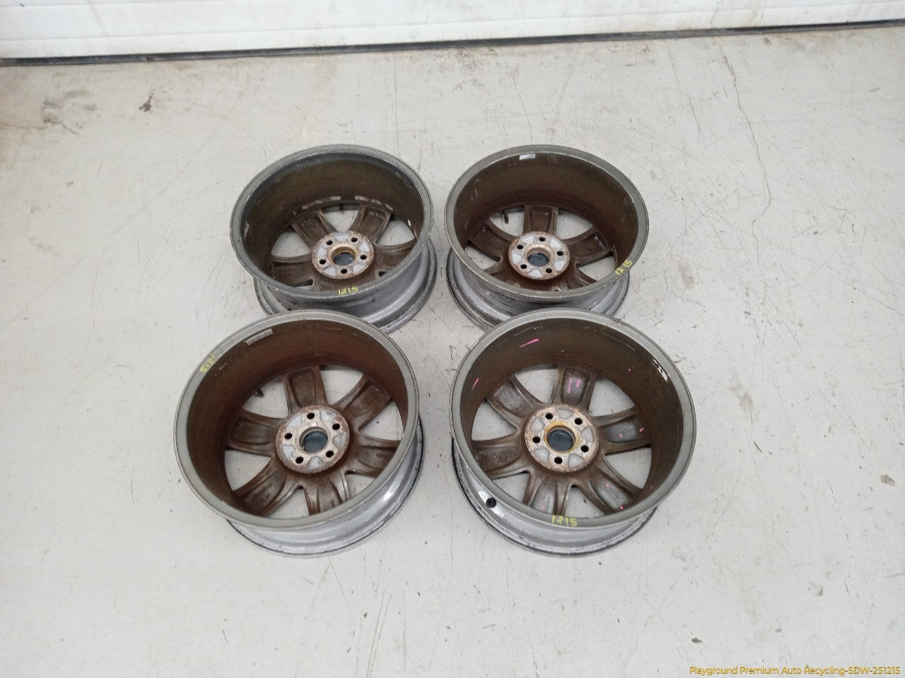 Volkswagen Beetle Set Of 4 Alloy Wheels 6 Spoke