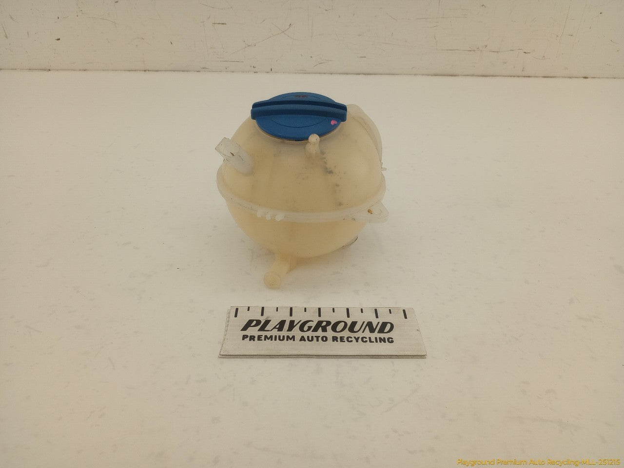 Volkswagen Beetle Coolant Resevoir