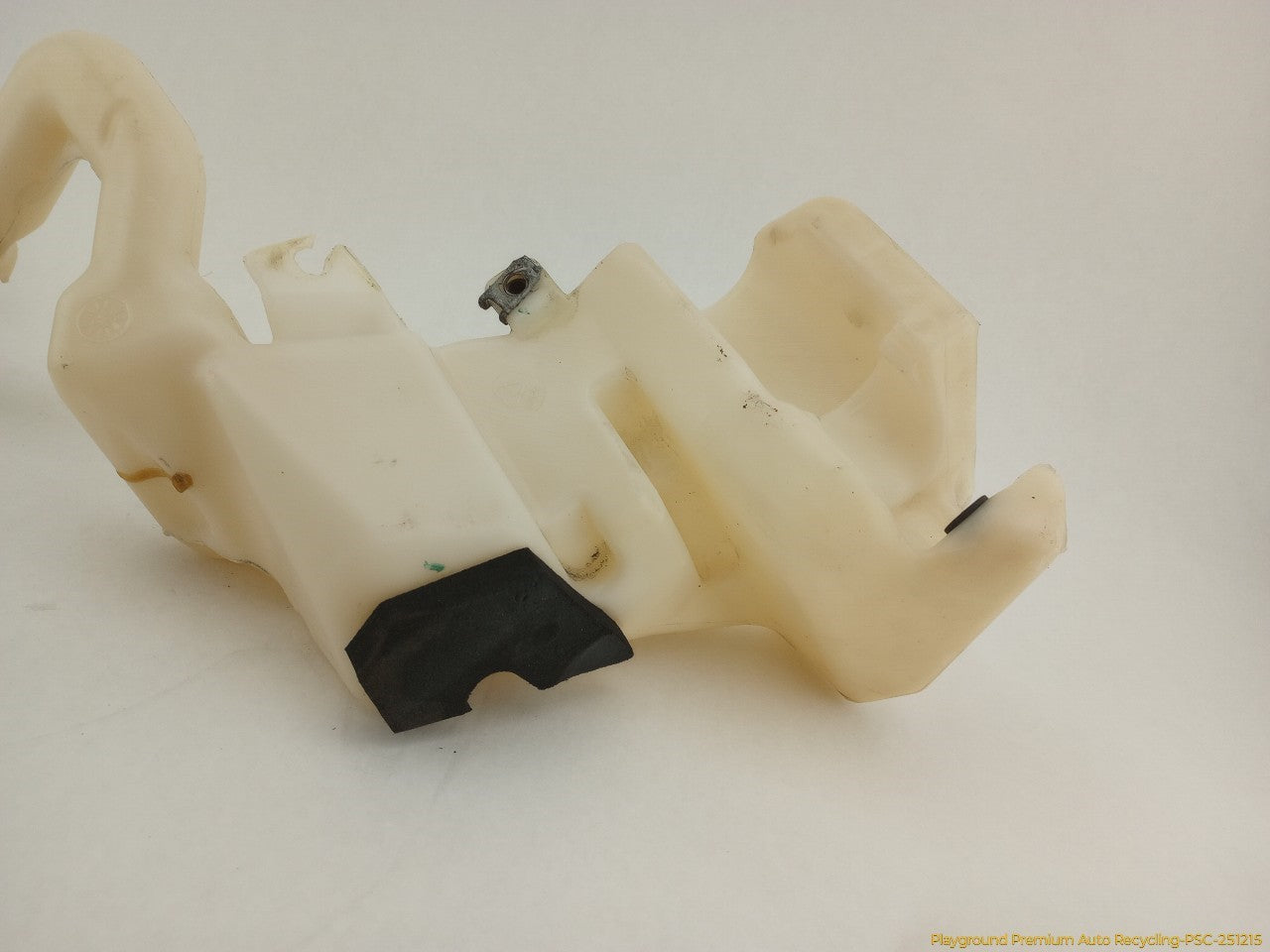Volkswagen Beetle Windshield Washer Reservoir