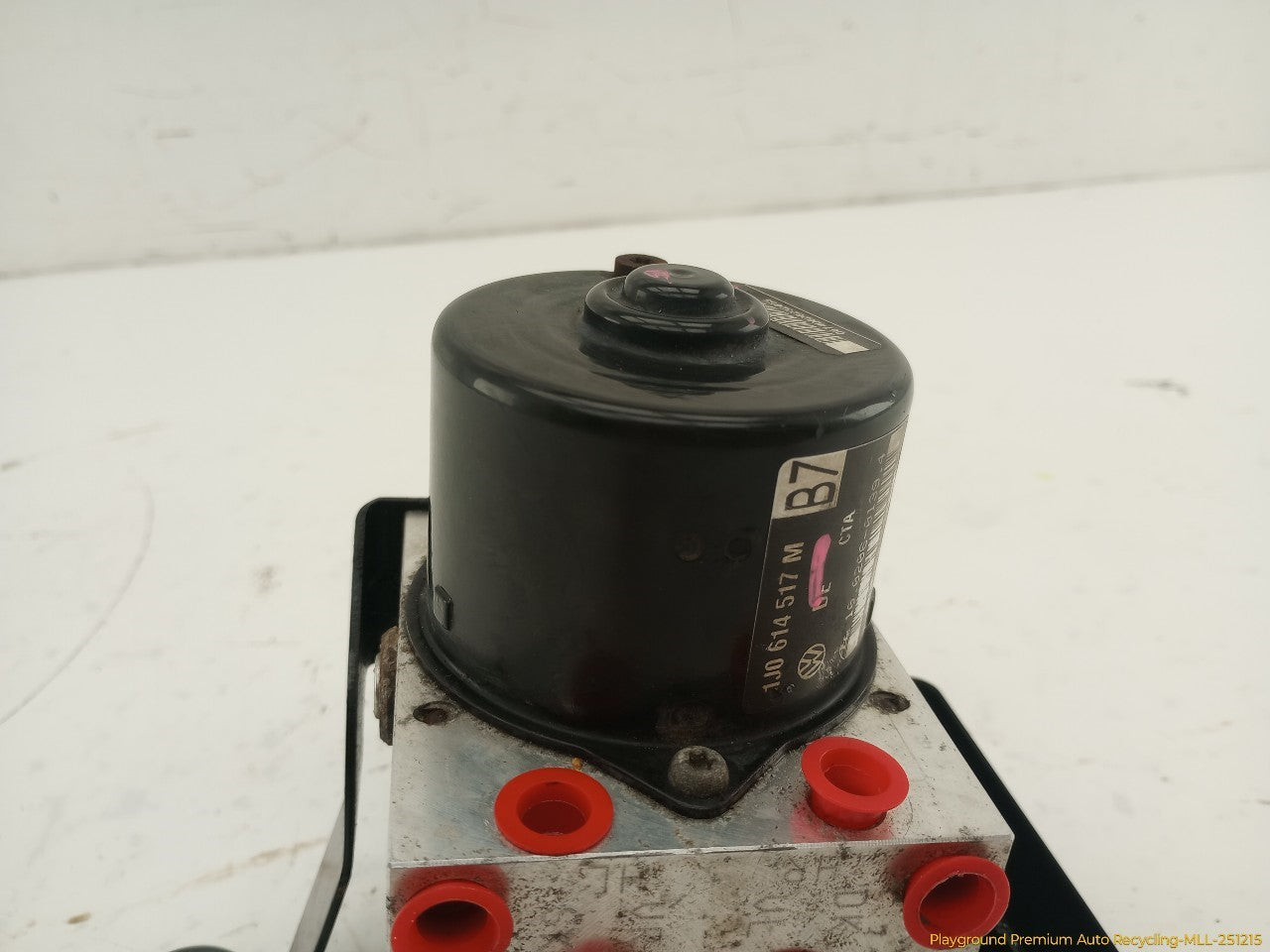 Volkswagen Beetle ABS PUMP
