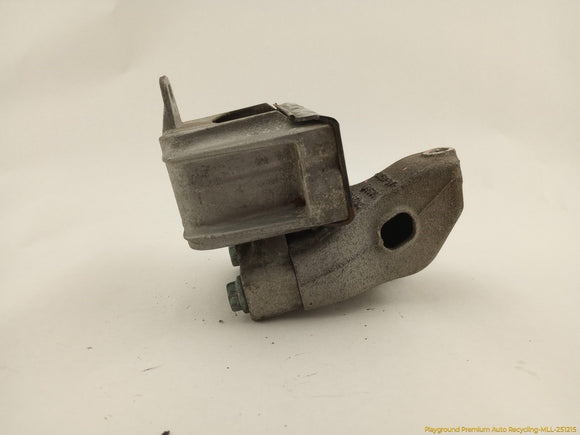 Volkswagen Beetle Driver Left Front Engine Mount