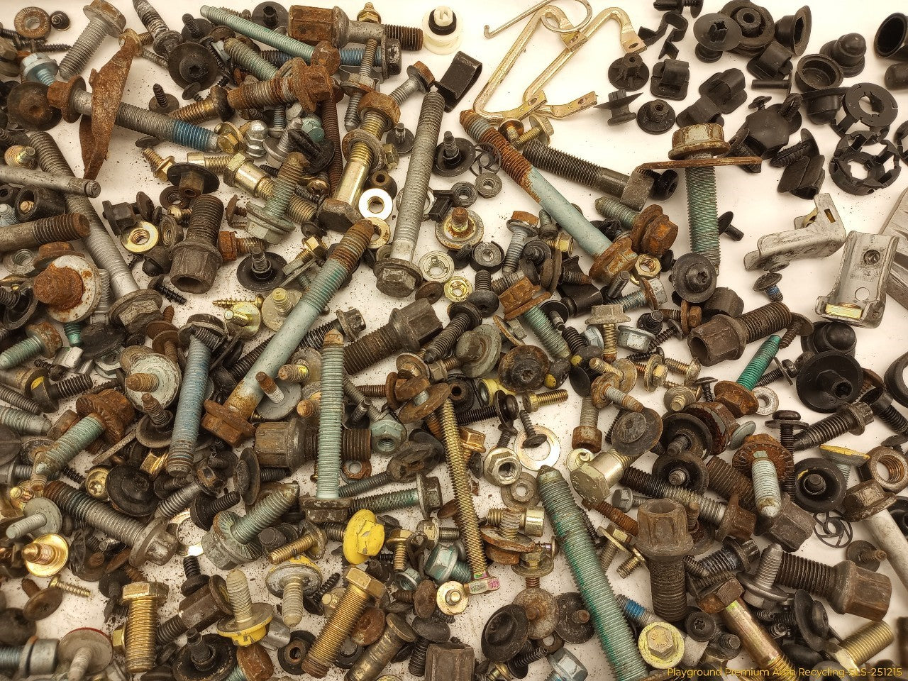 Volkswagen Beetle Dismantling Hardware Fasteners Bolts & Nuts