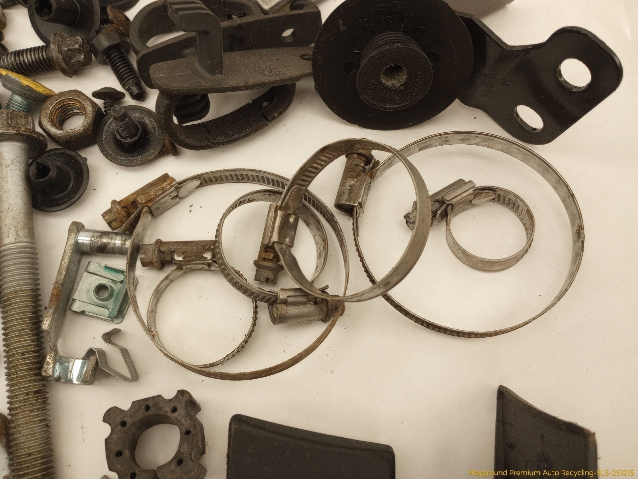 Volkswagen Beetle Dismantling Hardware Fasteners Bolts & Nuts