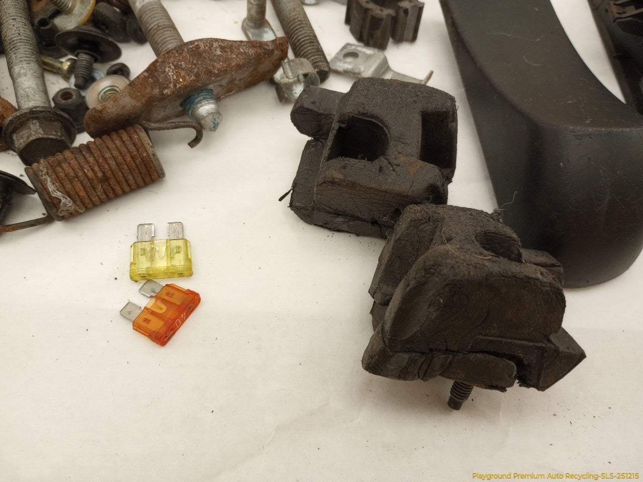 Volkswagen Beetle Dismantling Hardware Fasteners Bolts & Nuts