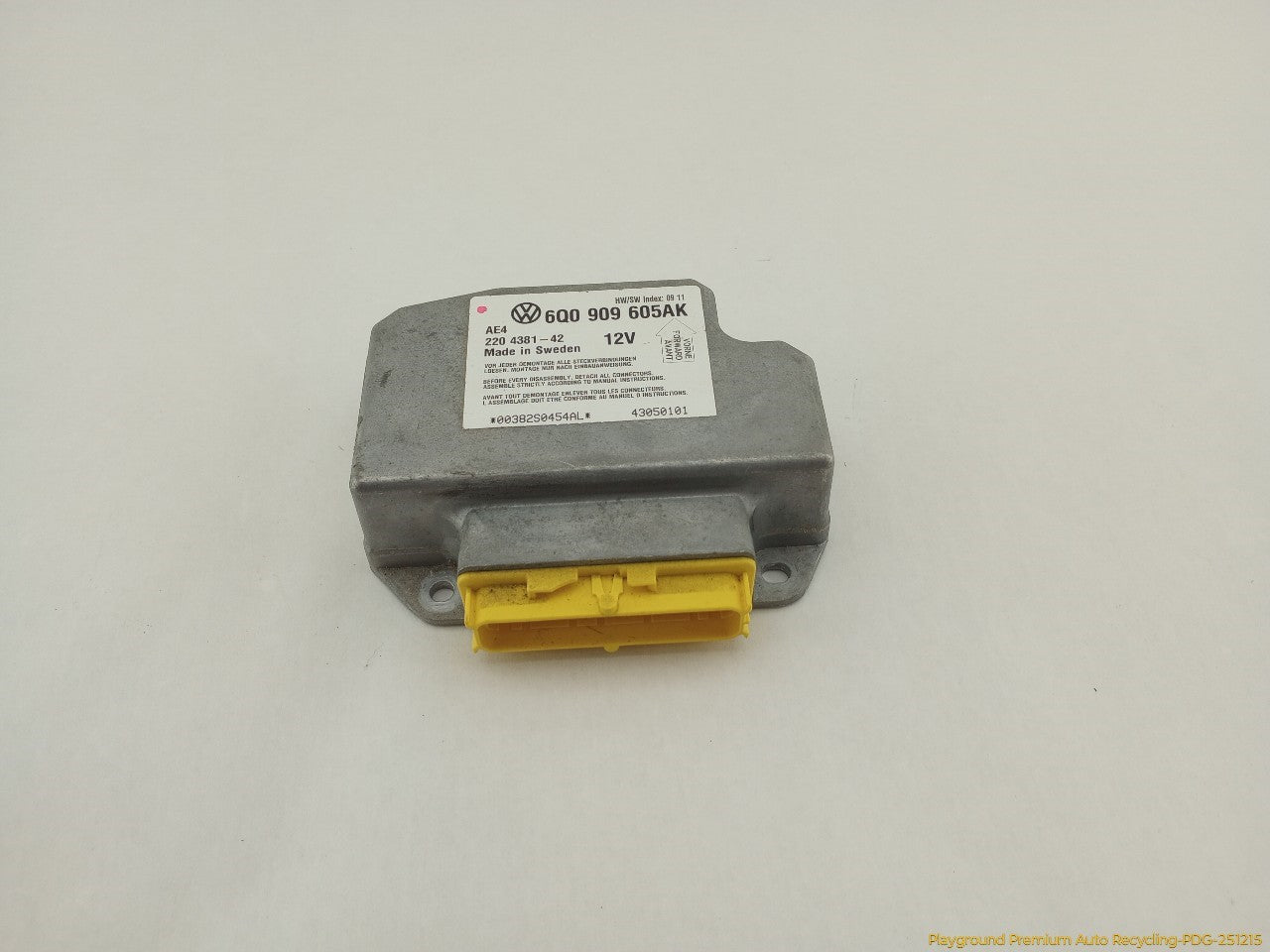 Volkswagen Beetle Convertible Control Module - 0