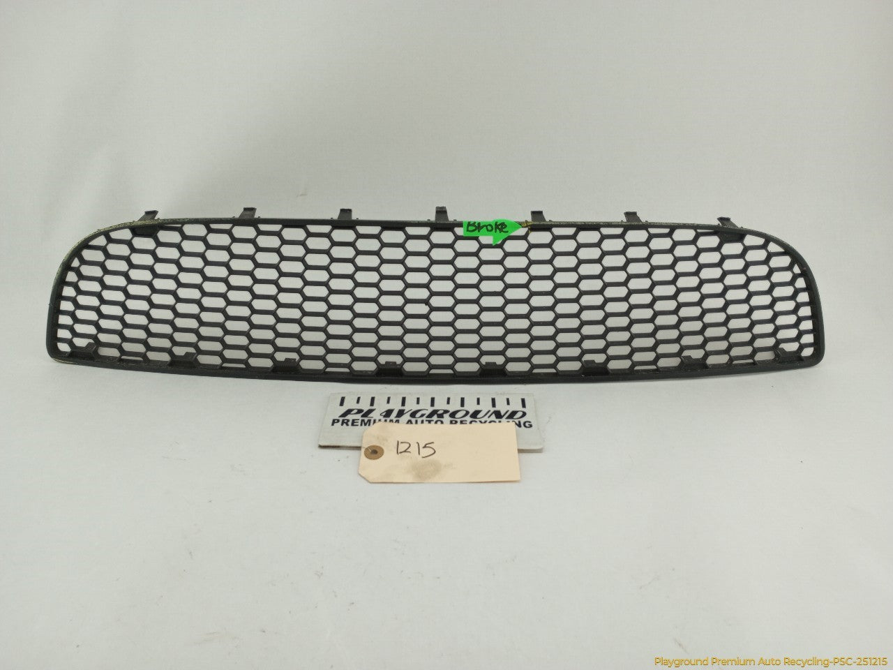 Volkswagen Beetle Front Bumper Center Lower Grille