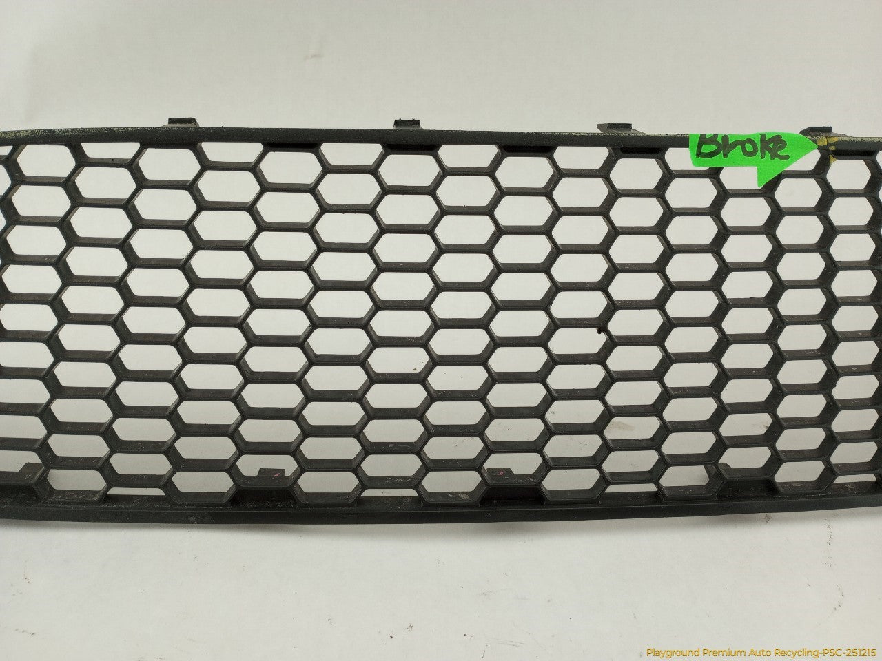 Volkswagen Beetle Front Bumper Center Lower Grille