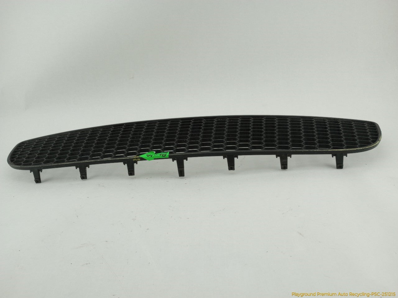 Volkswagen Beetle Front Bumper Center Lower Grille