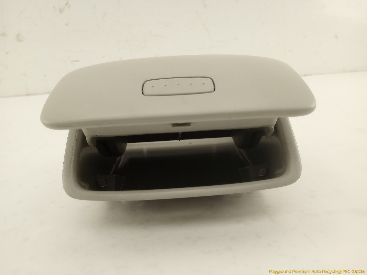 Volkswagen Beetle Front Roof Sun Glasses Storage Box