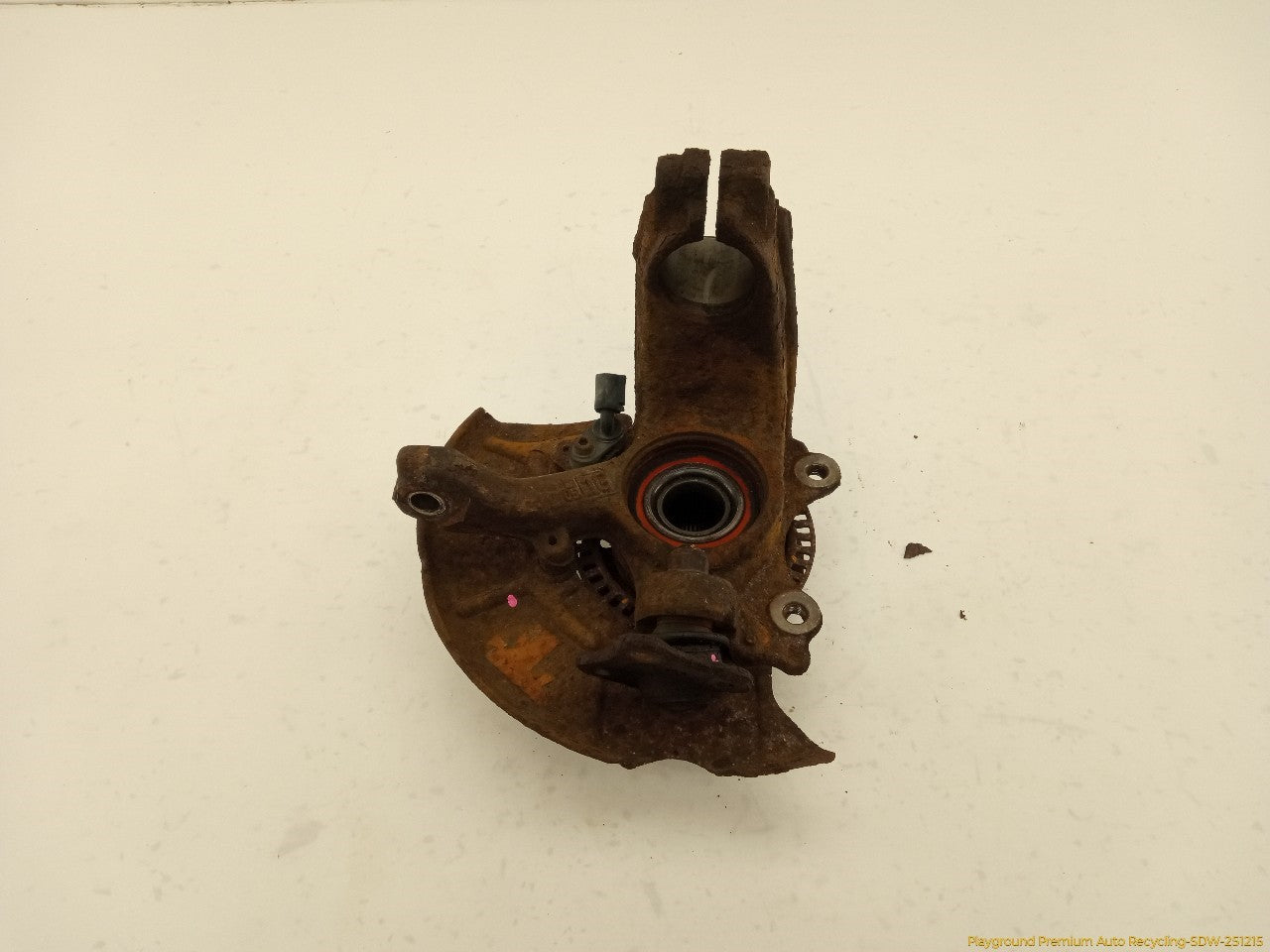 Volkswagen Beetle Driver Left Front Spindle Knuckle Hub