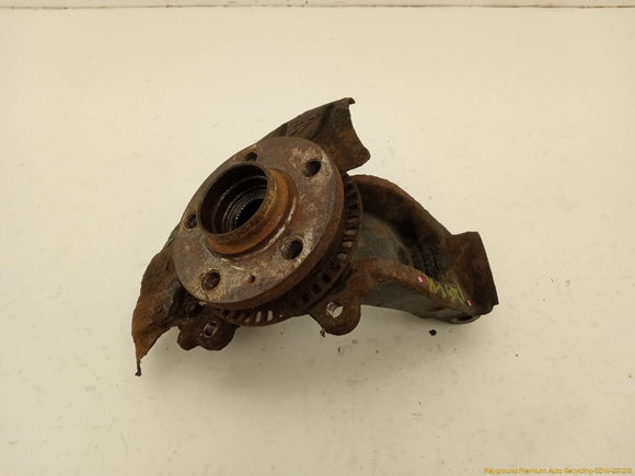 Volkswagen Beetle Passenger Right Front Spindle Knuckle Hub