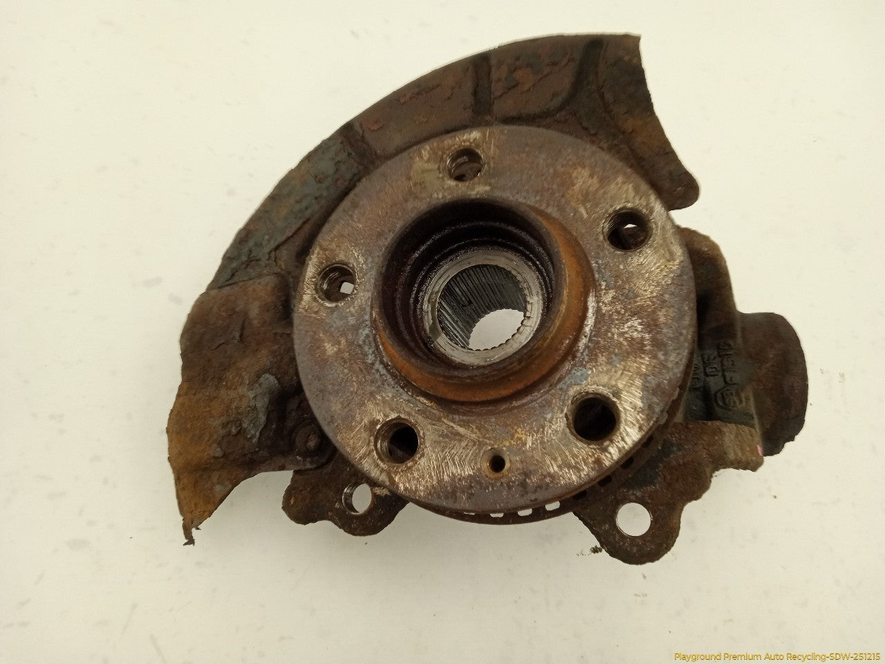 Volkswagen Beetle Passenger Right Front Spindle Knuckle Hub