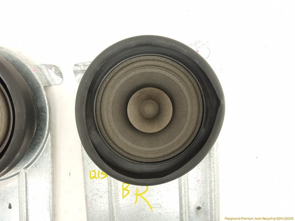Volkswagen Beetle Pair Of Rear Door Speakers