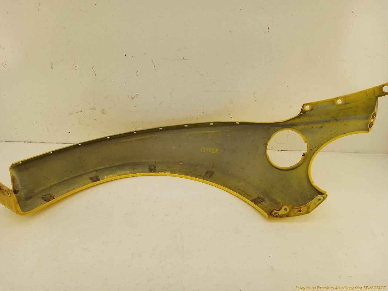 Volkswagen Beetle Passenger Right Rear Fender