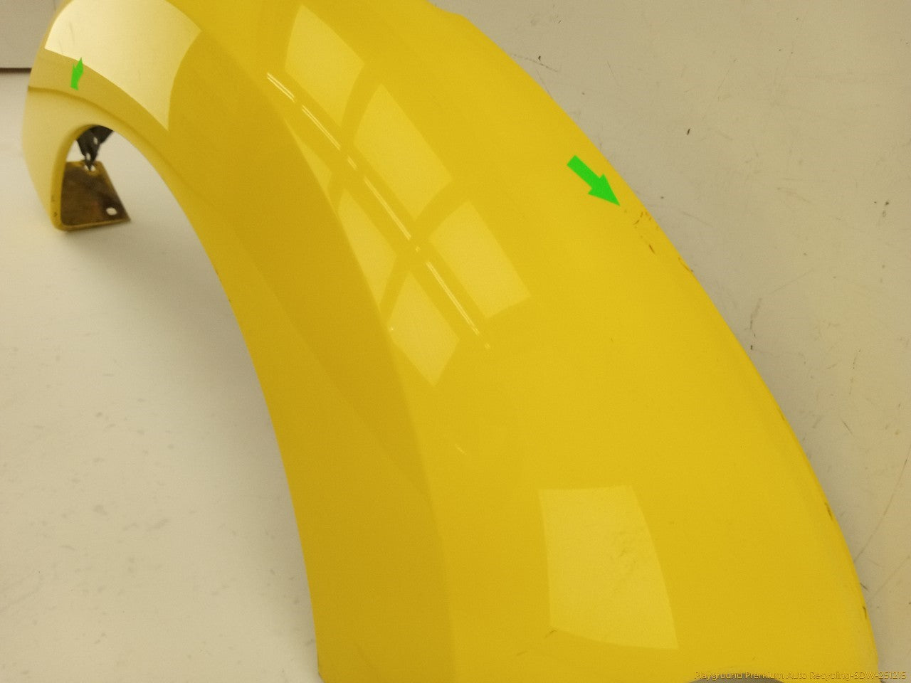 Volkswagen Beetle Passenger Right Front Fender
