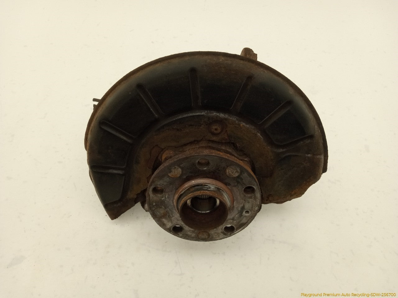 Volkswagen Beetle Driver Left Front Spindle Knuckle Hub