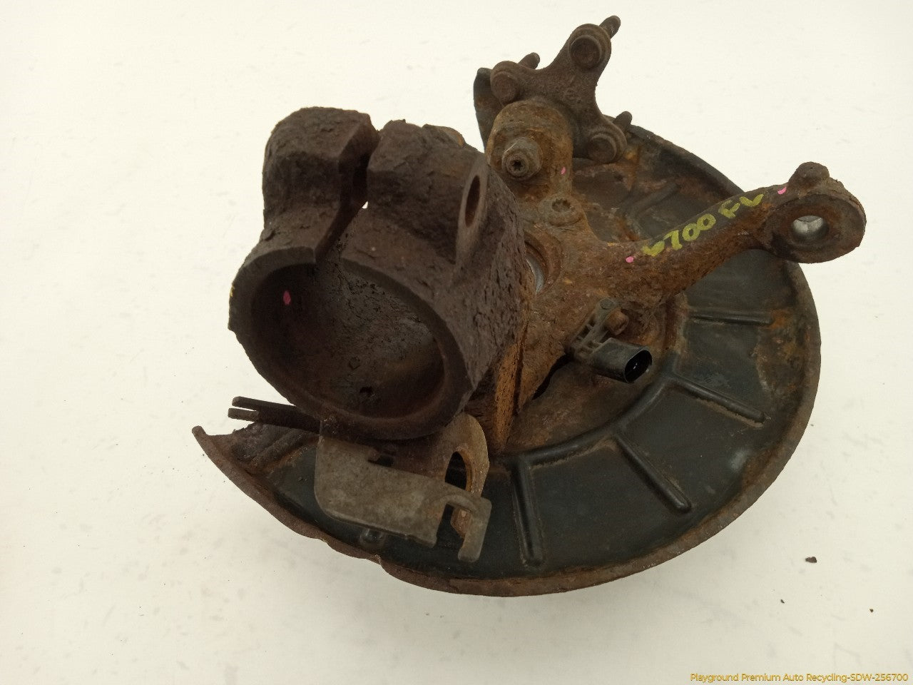 Volkswagen Beetle Driver Left Front Spindle Knuckle Hub