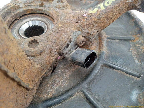 Volkswagen Beetle Driver Left Front Spindle Knuckle Hub