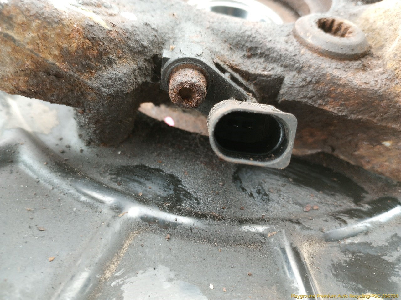 Volkswagen Beetle Passenger Right Front Spindle Knuckle Hub