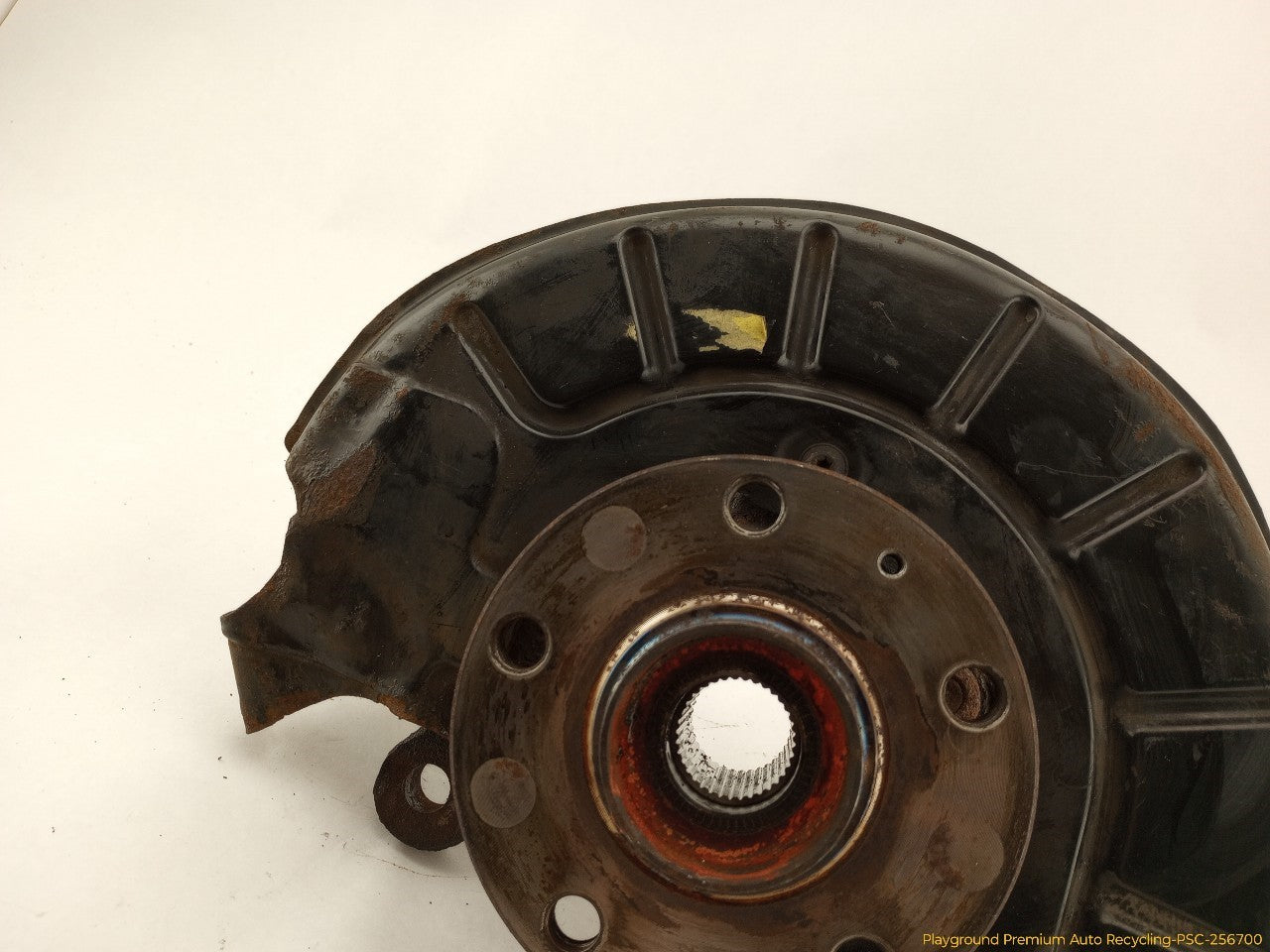 Volkswagen Beetle Passenger Right Front Spindle Knuckle Hub