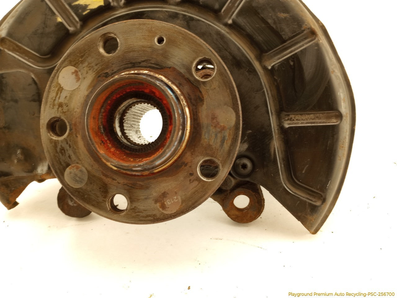 Volkswagen Beetle Passenger Right Front Spindle Knuckle Hub