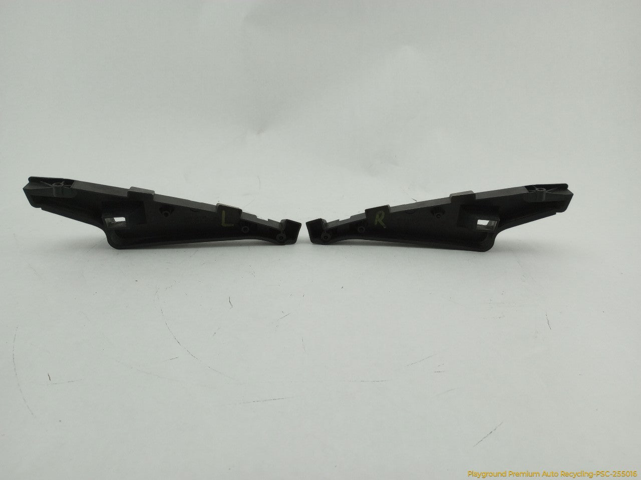 Mini Cooper Pair Of Front Fender Hood Guide Brackets - 0