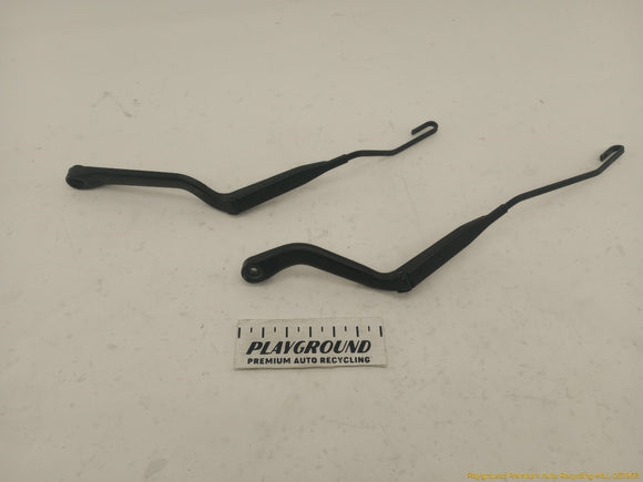 Volvo C70 Pair Of Windshield Wiper Arms
