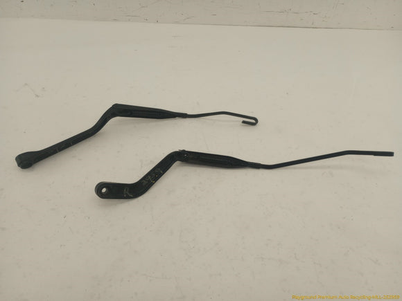 Volvo C70 Pair Of Windshield Wiper Arms