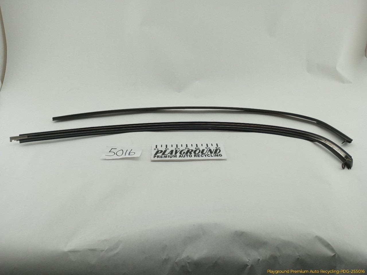 Mini Cooper Pair Of Rear Quarter Chrome Moldings
