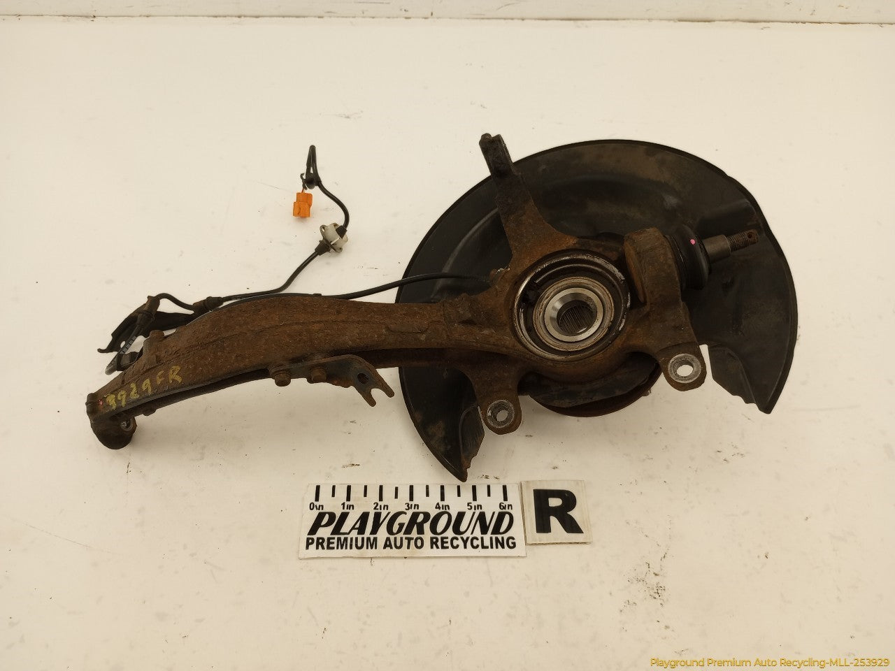 Acura TSX Passenger Right Front Spindle Knuckle Hub