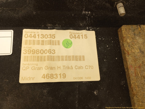 Volvo C70 Passenger Right Rear Quarter Trim