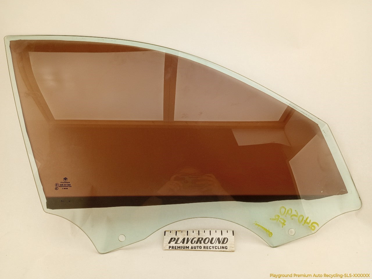 BMW 328i Passenger Right Front Door Window Glass
