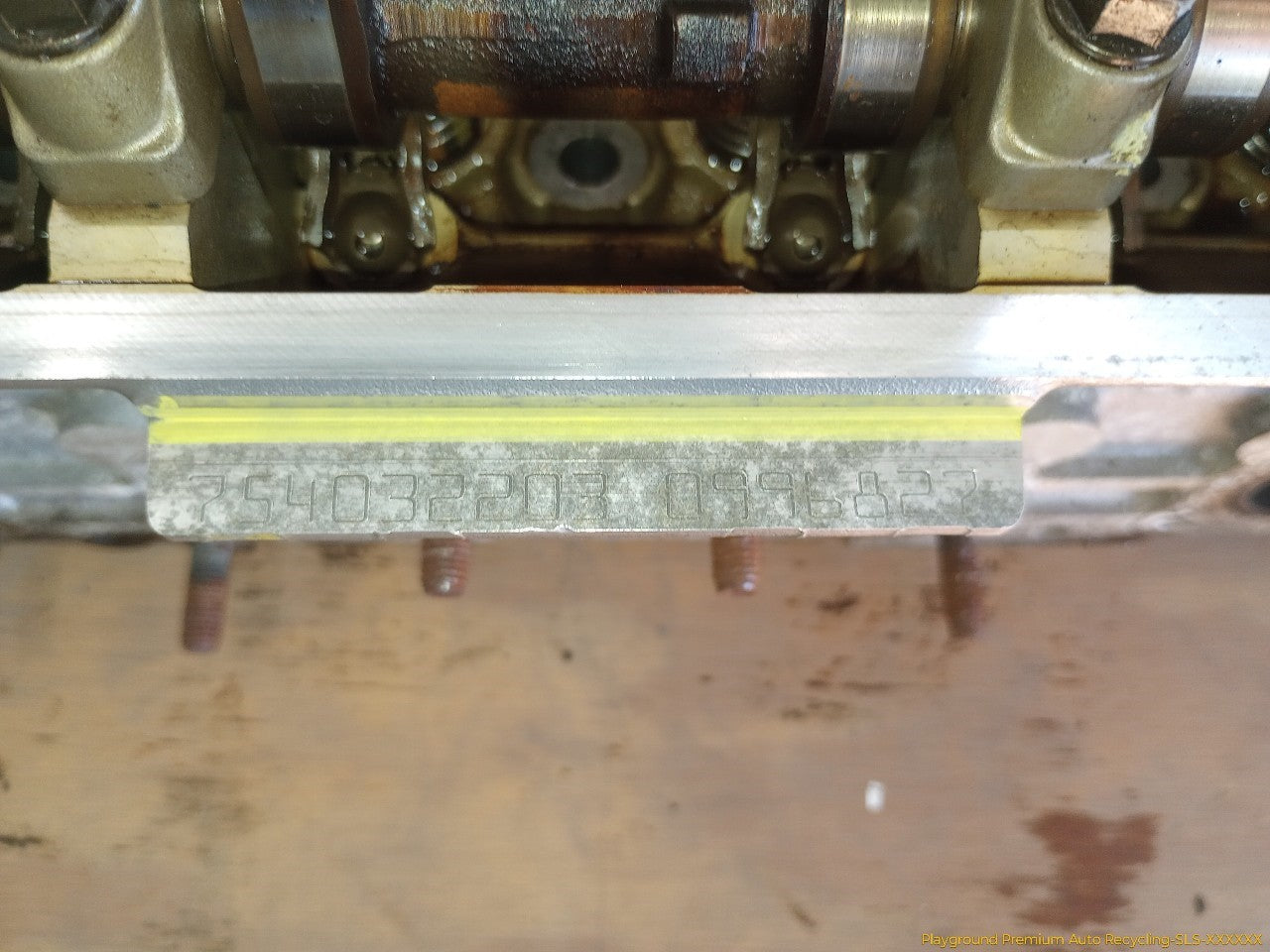 BMW 650i Driver Left Engine Cylinder Head