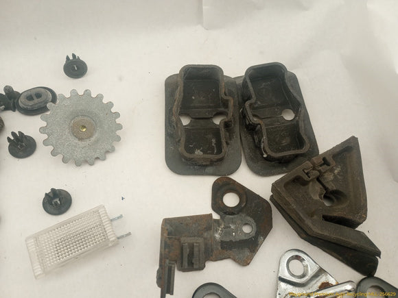 Mini Cooper S Dismantling Hardware Fasteners Bolts & Nuts