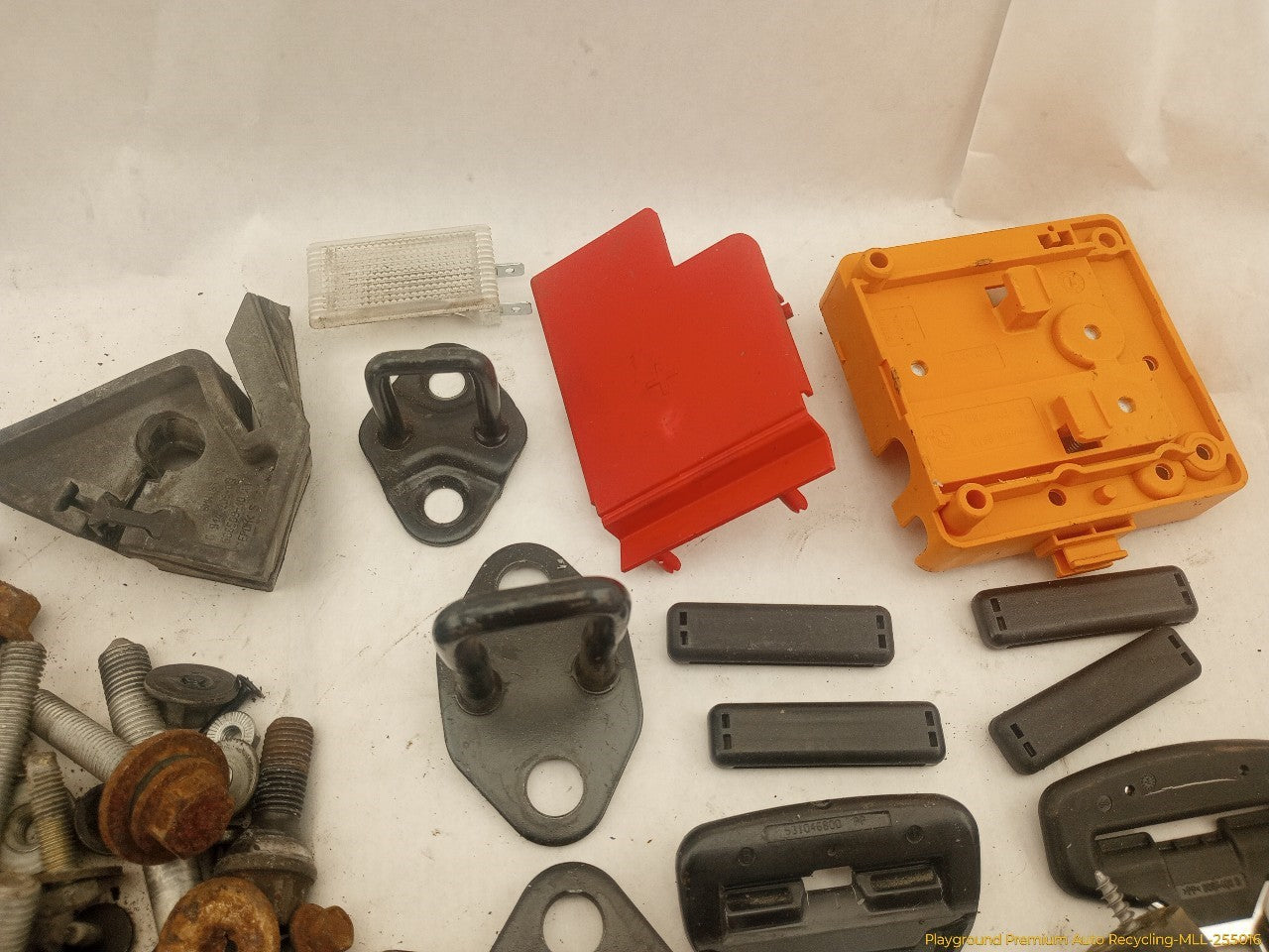 Mini Cooper Dismantling Hardware Fasteners Bolts & Nuts