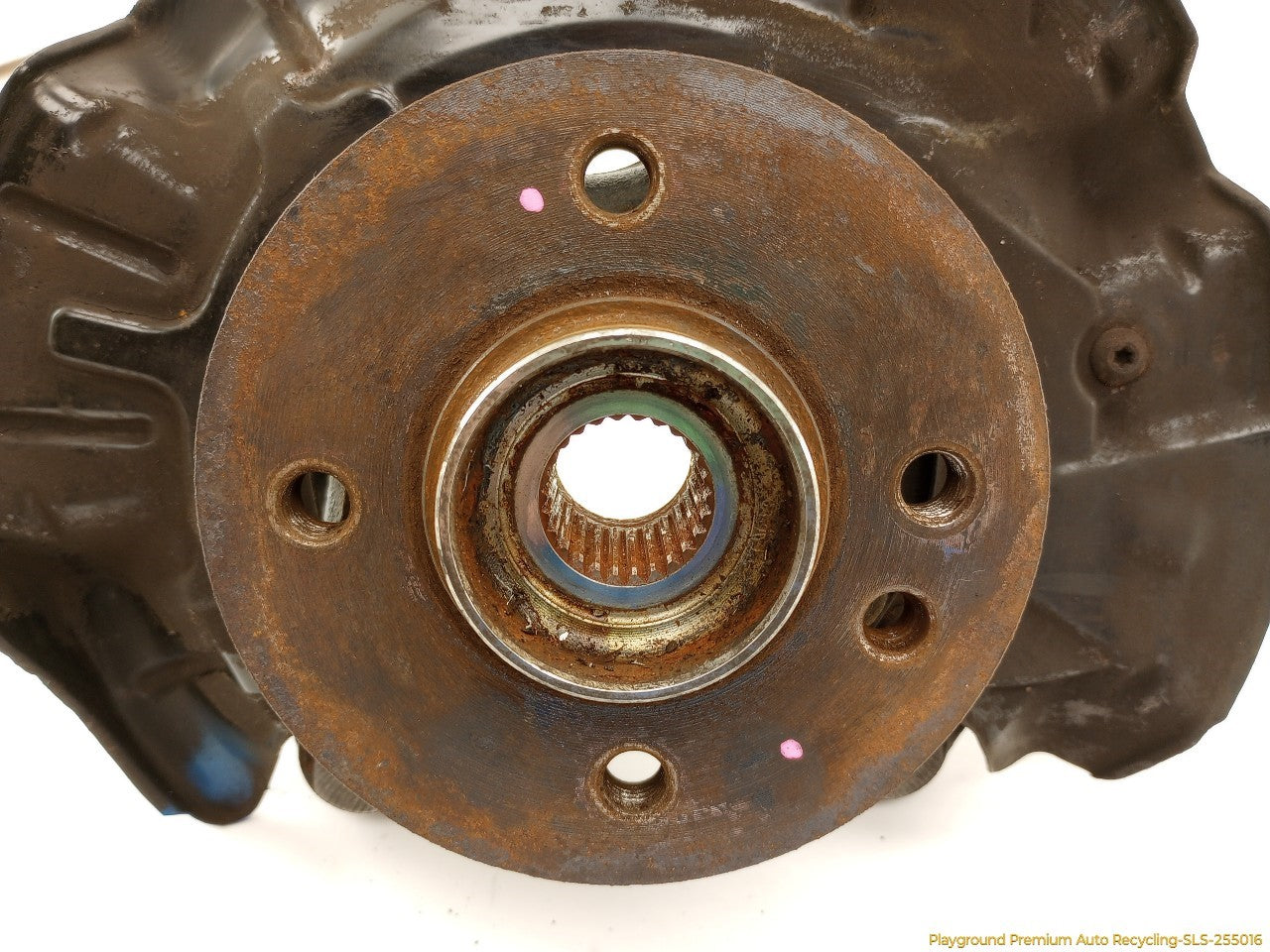 Mini Cooper Driver Left Front Spindle Knuckle Hub