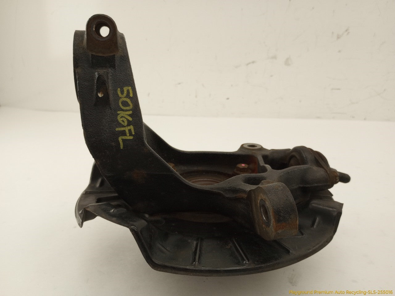Mini Cooper Driver Left Front Spindle Knuckle Hub