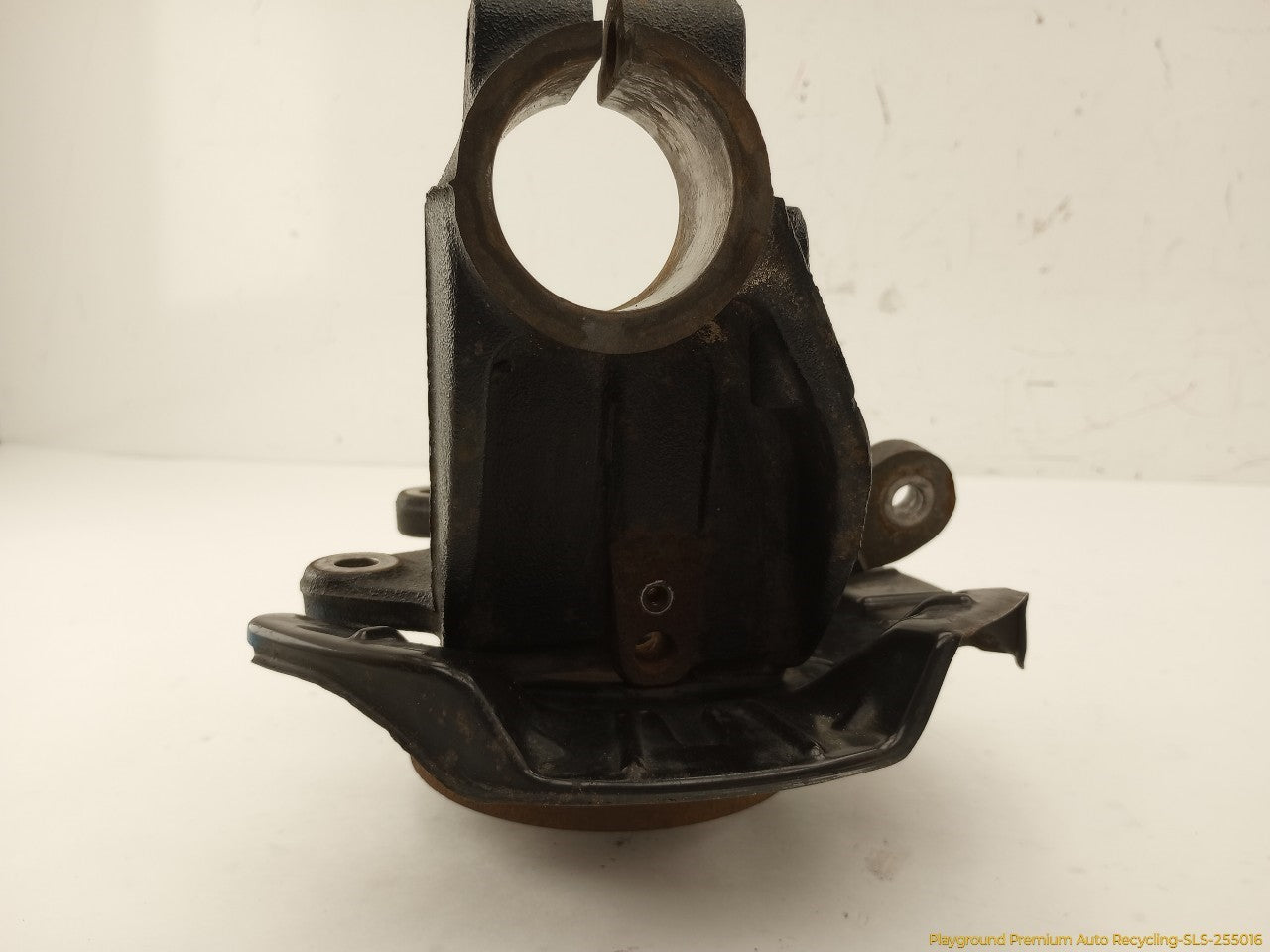 Mini Cooper Driver Left Front Spindle Knuckle Hub