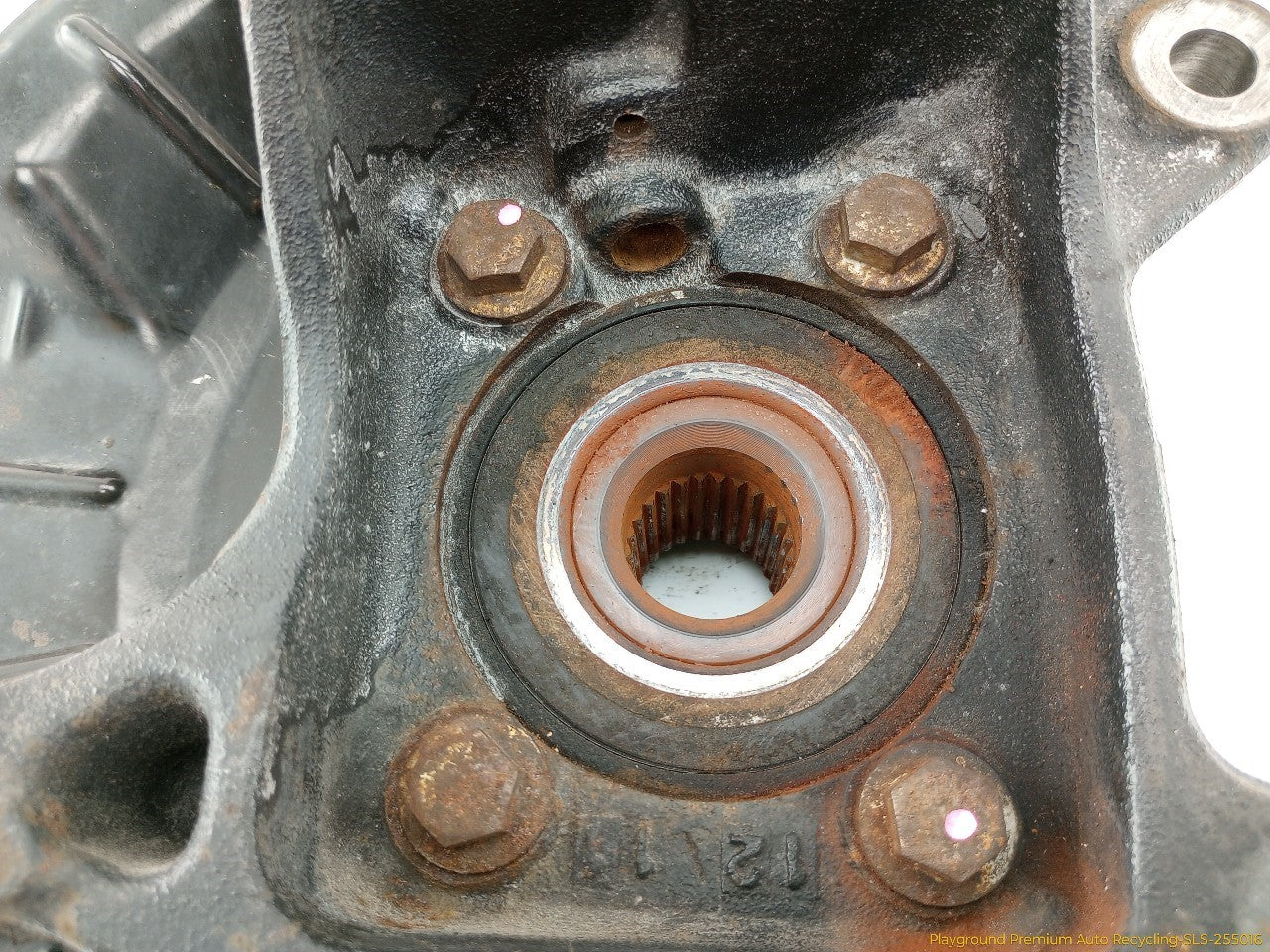 Mini Cooper Driver Left Front Spindle Knuckle Hub