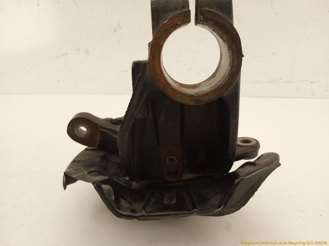 Mini Cooper Passenger Right Front Spindle Knuckle Hub