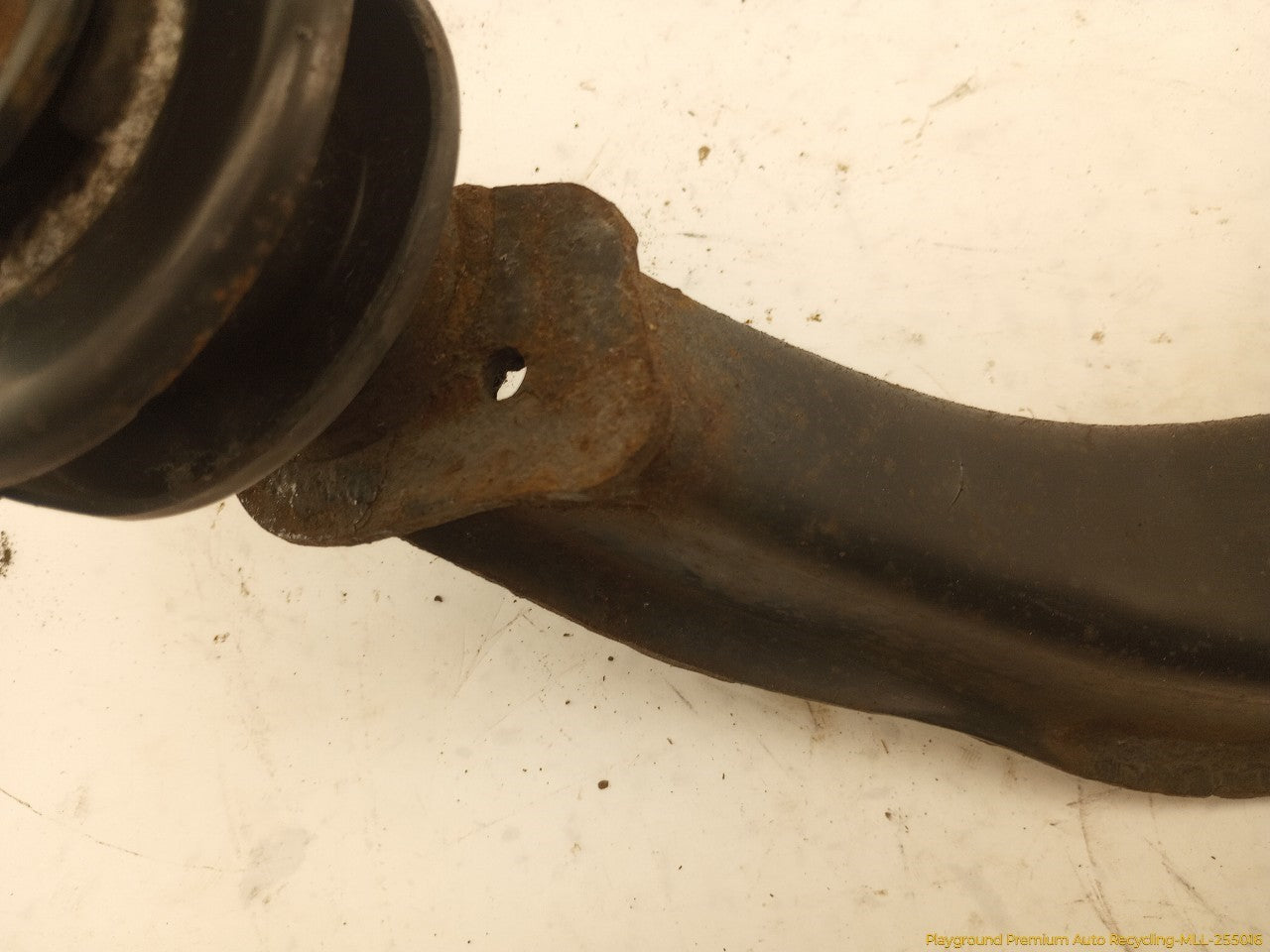 Mini Cooper Driver Left Rear Spindle Knuckle Hub