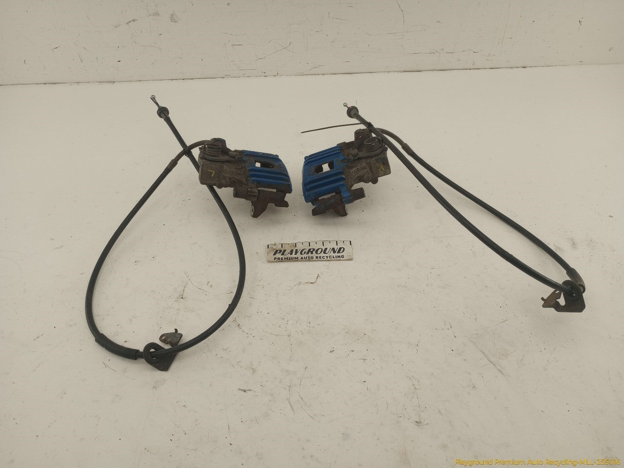 Mini Cooper Pair Of Rear Brake Caliper