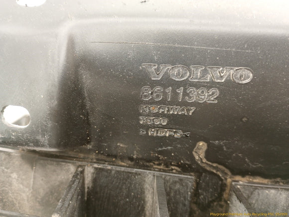 Volvo C70 Front Bumper Center Grille