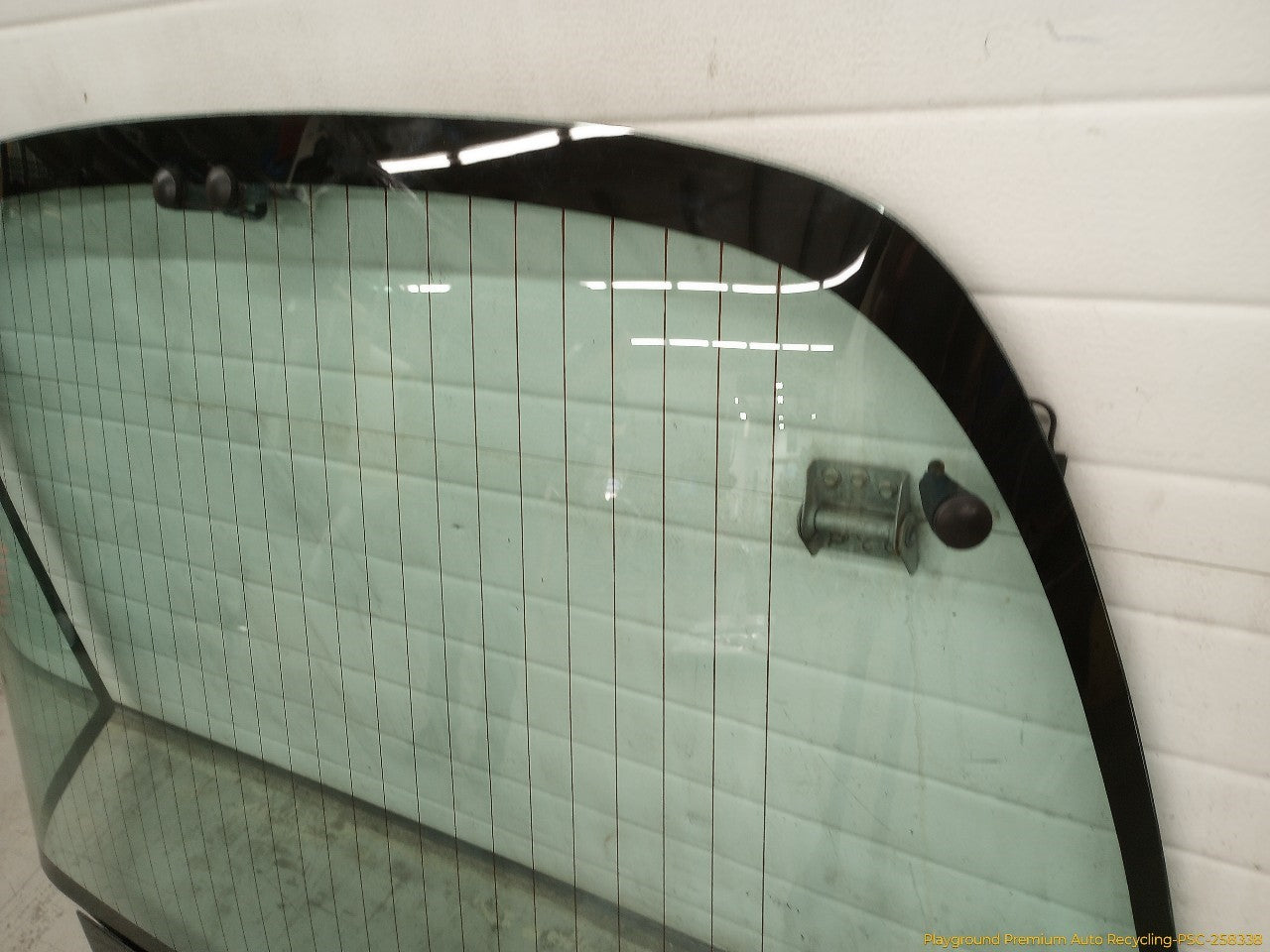 Chevrolet Corvette C4 Back Glass