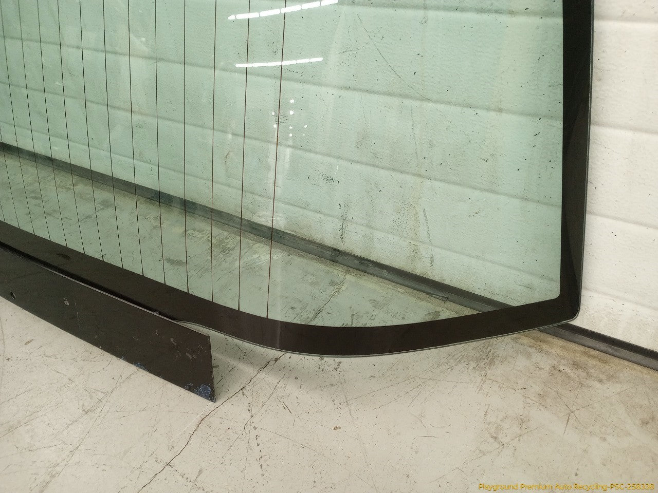 Chevrolet Corvette C4 Back Glass