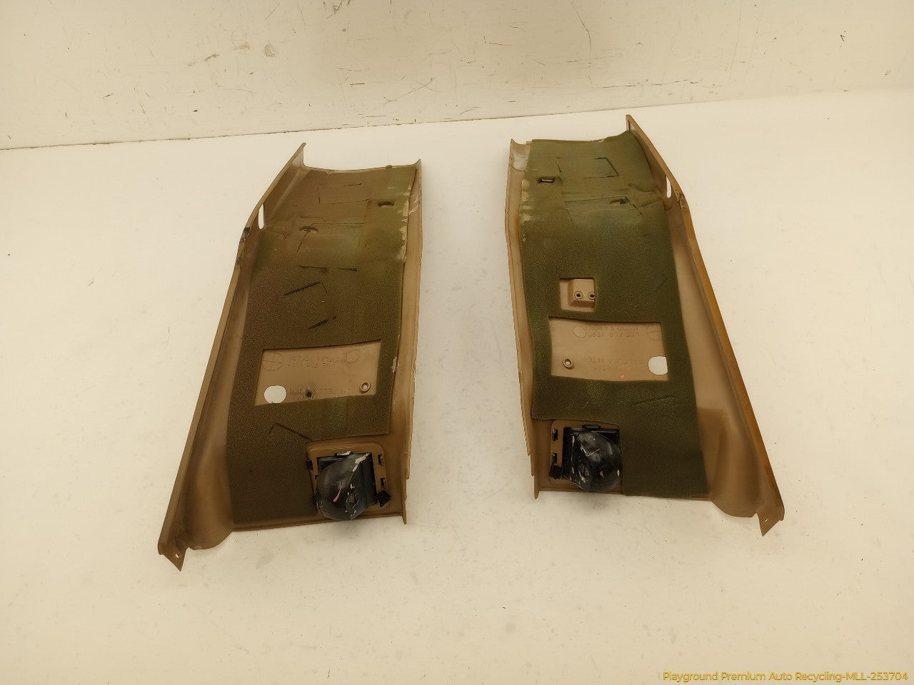 Chevrolet Corvette C4 Pair Of C Pillar Trim - 0