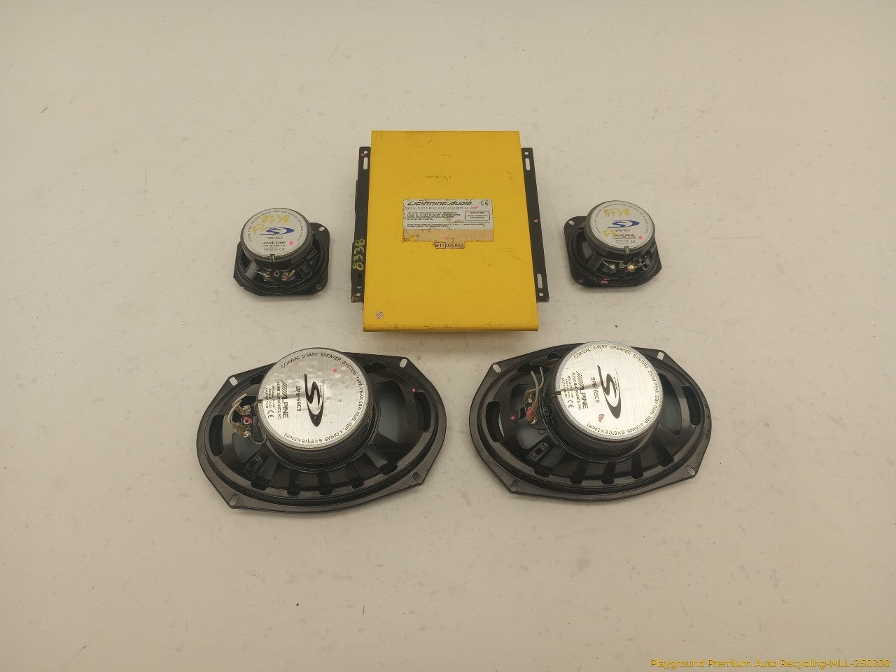 Chevrolet Corvette C4 Set Of 5 Audio Speakers - 0