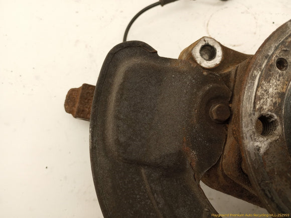 Volvo C70 Passenger Right Front Spindle Knuckle Hub