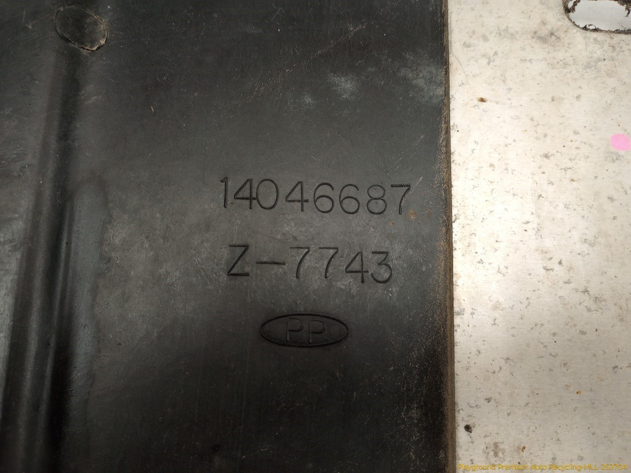 Chevrolet Corvette C4 Spare Tire Wheel Carrier